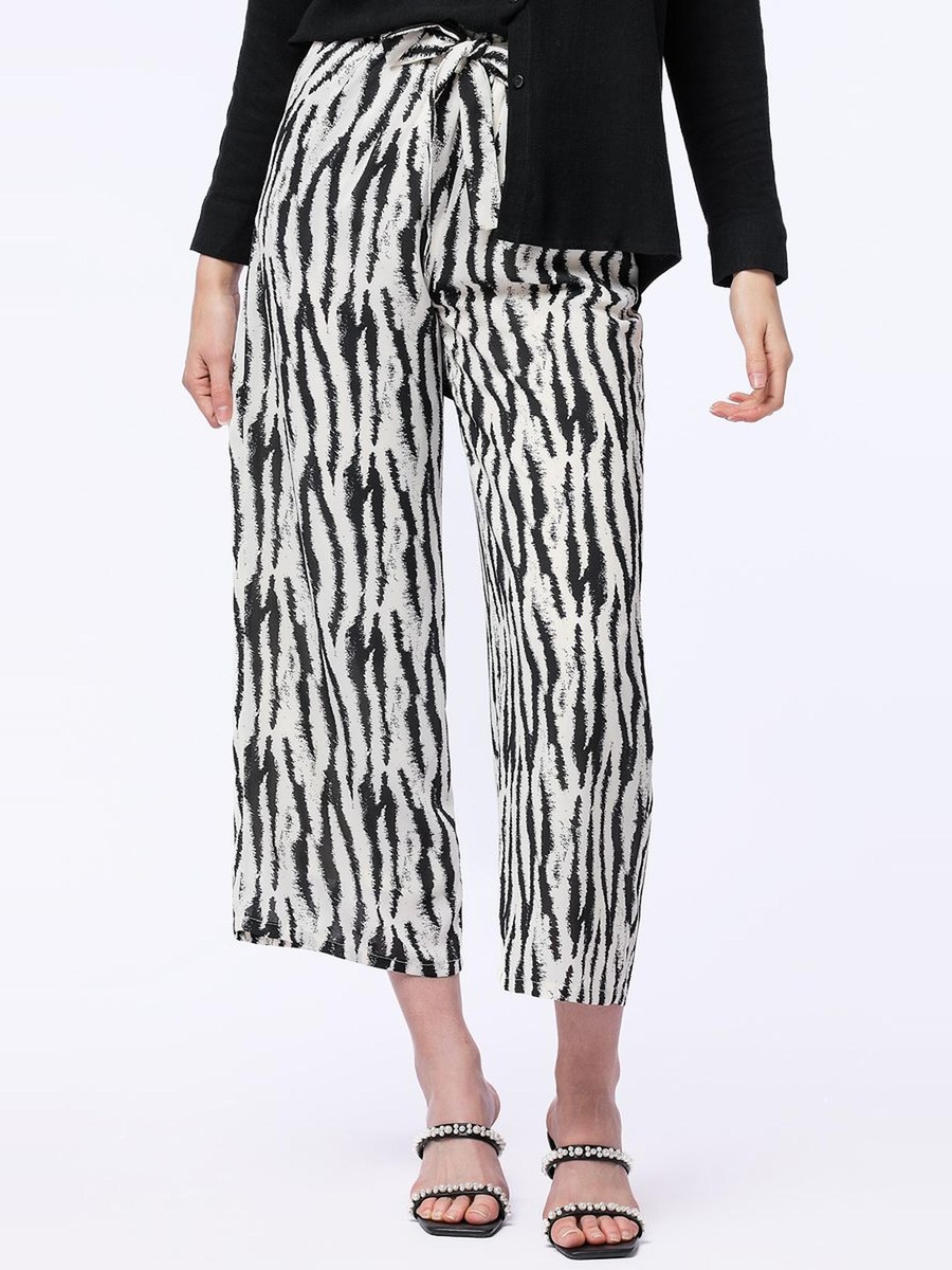 Printed Cropped Pants