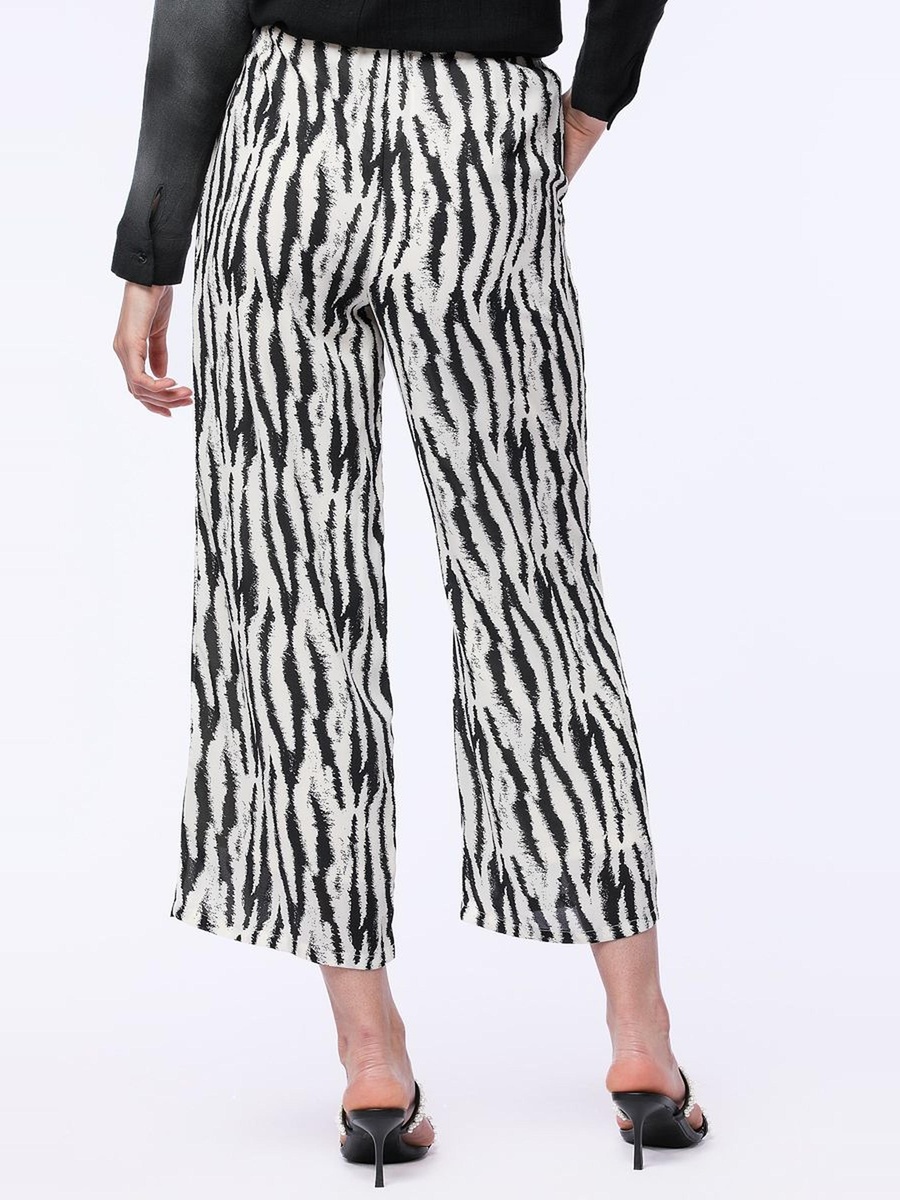 Printed Cropped Pants