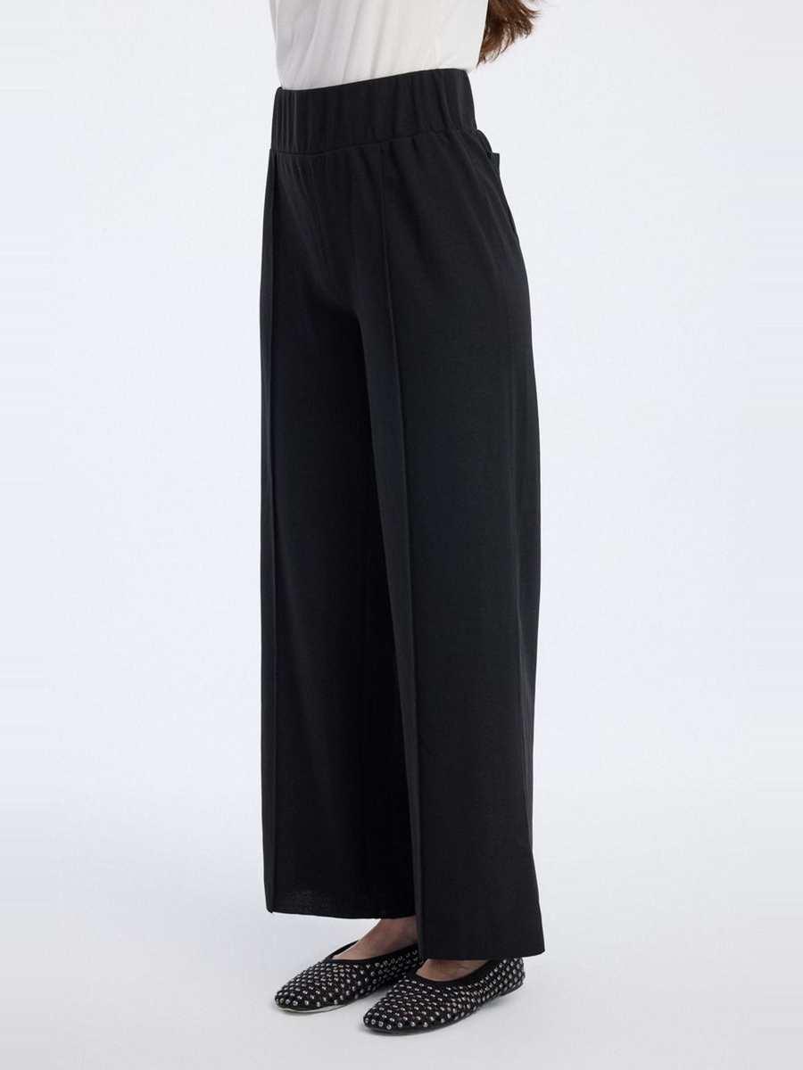 Wide Leg Pants with Back Pockets