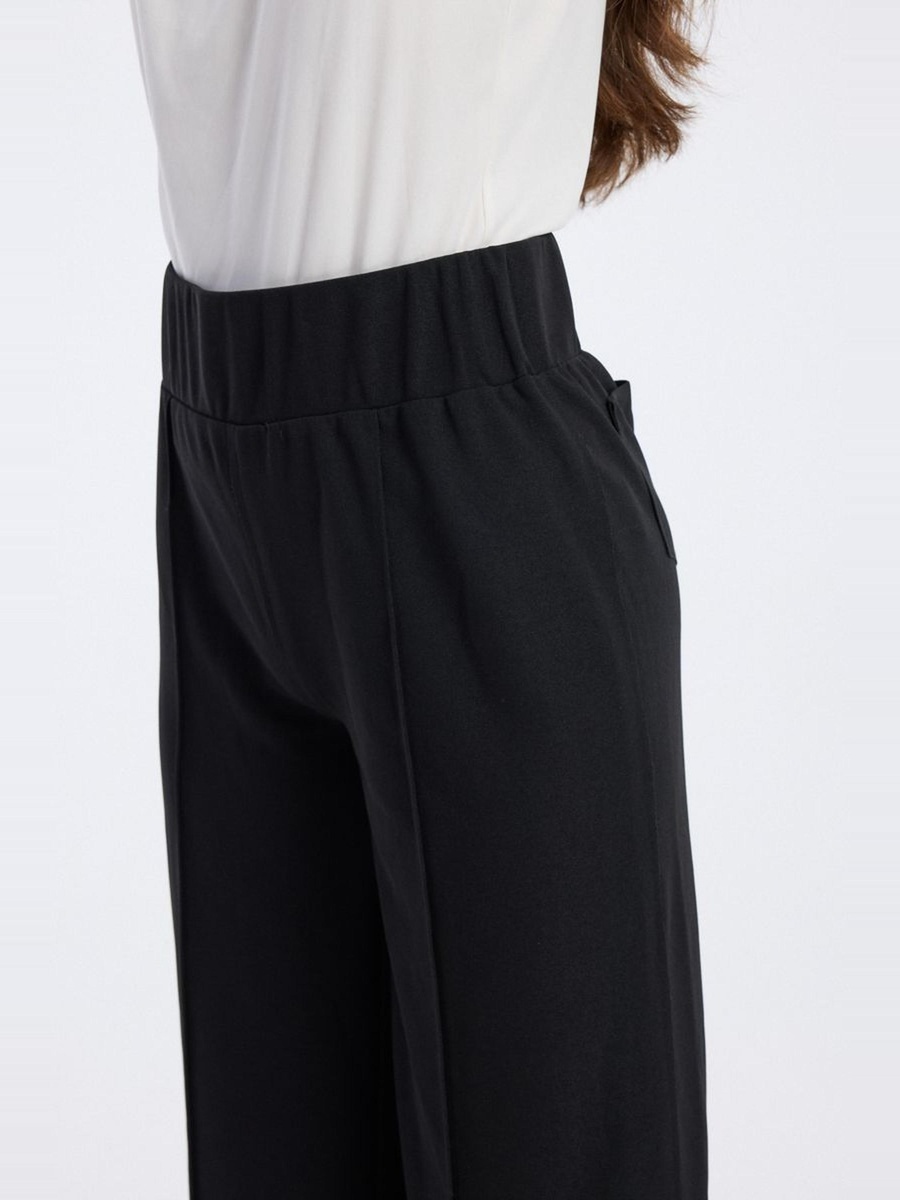 Wide Leg Pants with Back Pockets