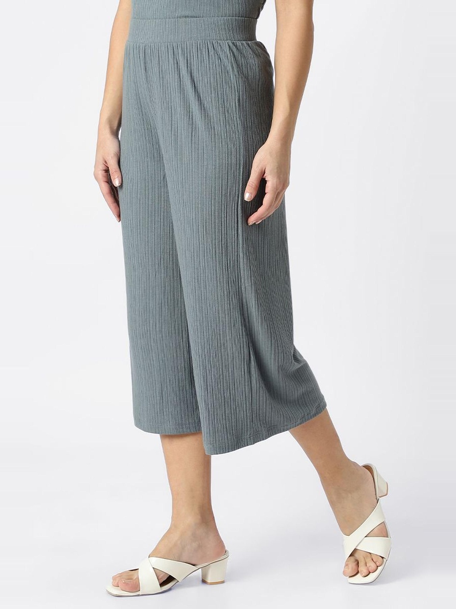 Cropped Textured Pants