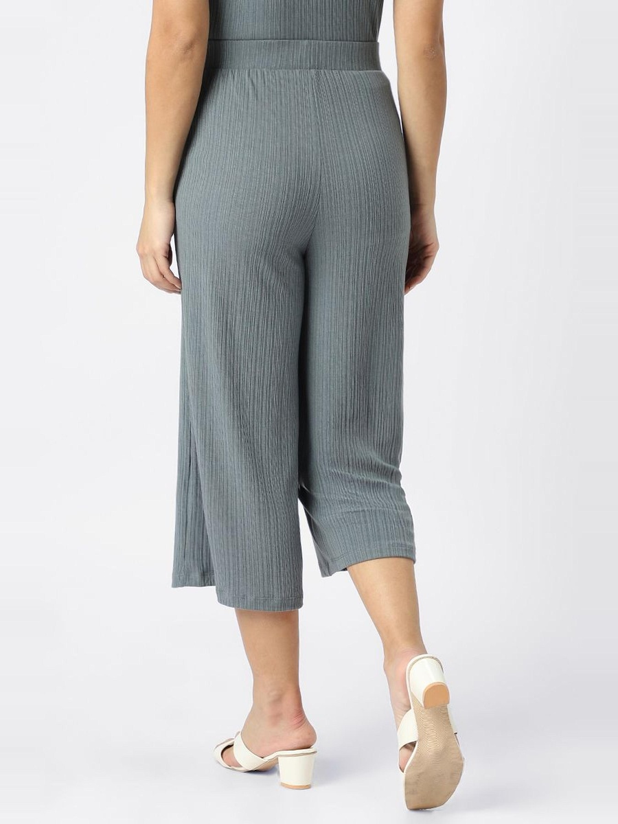 Cropped Textured Pants