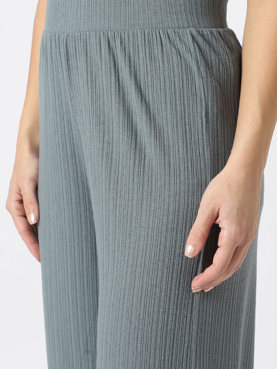 Cropped Textured Pants