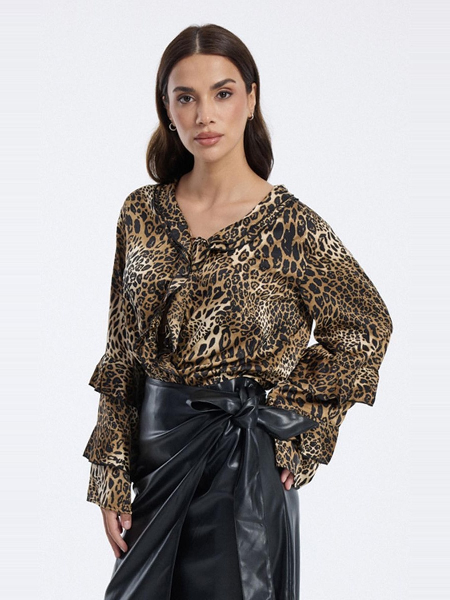 Blouse with Ruffle Detail