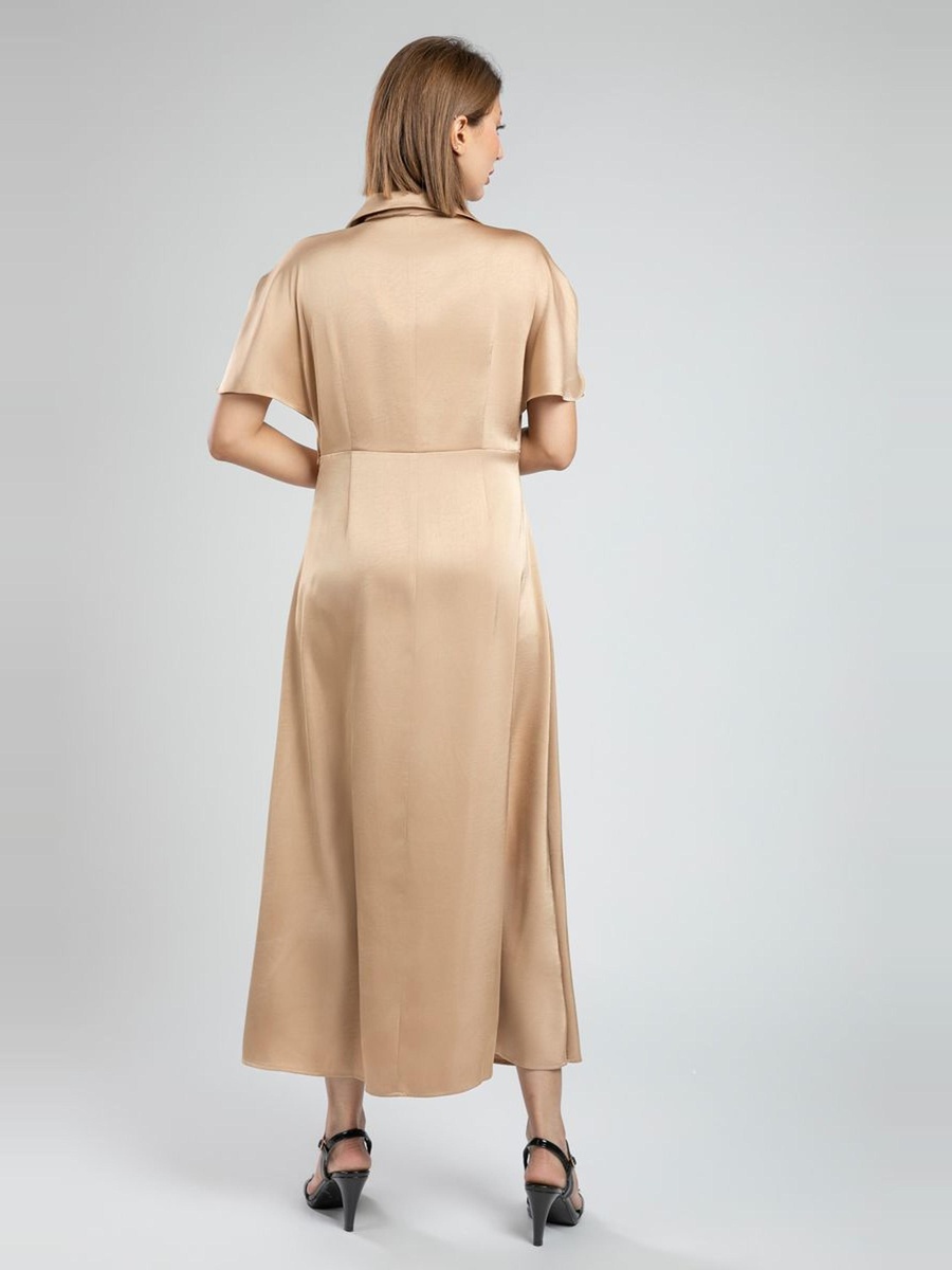 Feminine Midi Dress with Waist Folds