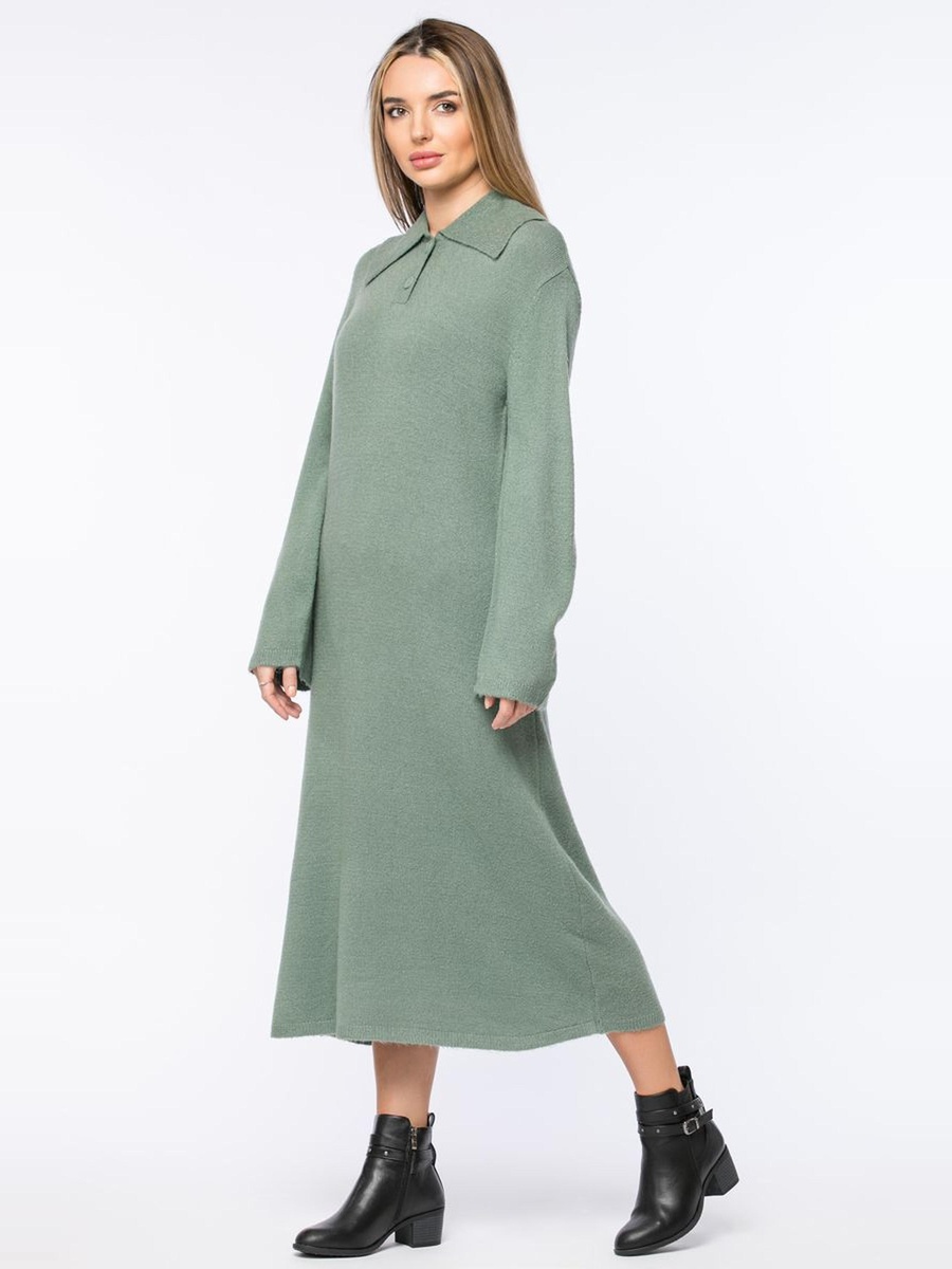 Knitted Dress with Classic Collar