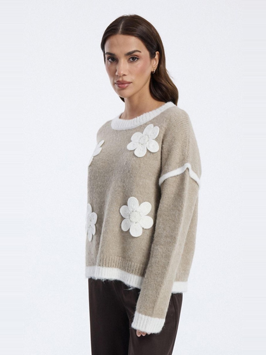 Knitted Sweater with Floral Detail