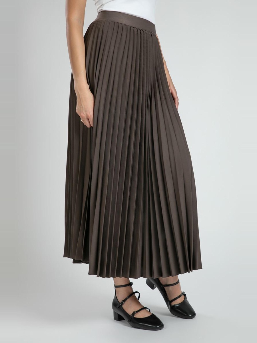 Practical Pleated Midi Skirt