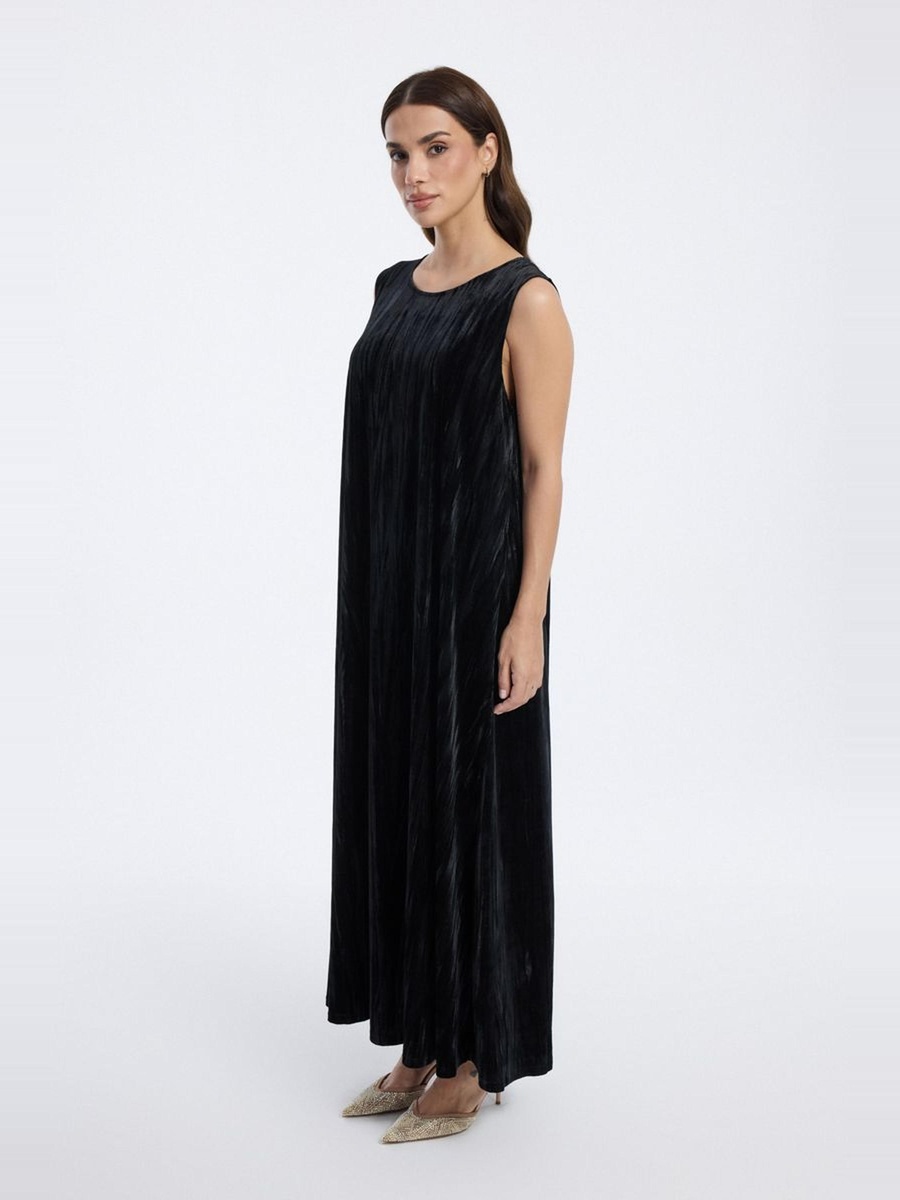 Sleeveless Velvet Maxi Dress