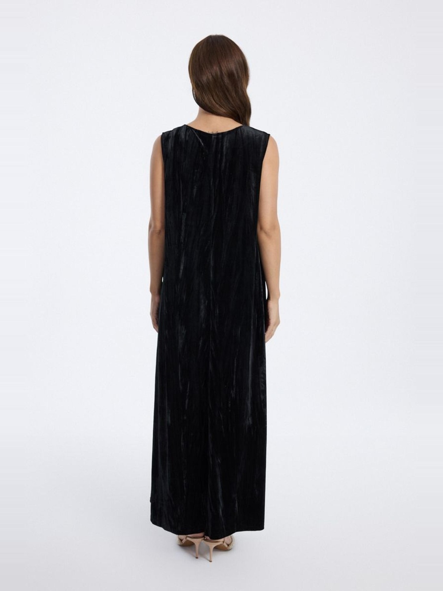 Sleeveless Velvet Maxi Dress