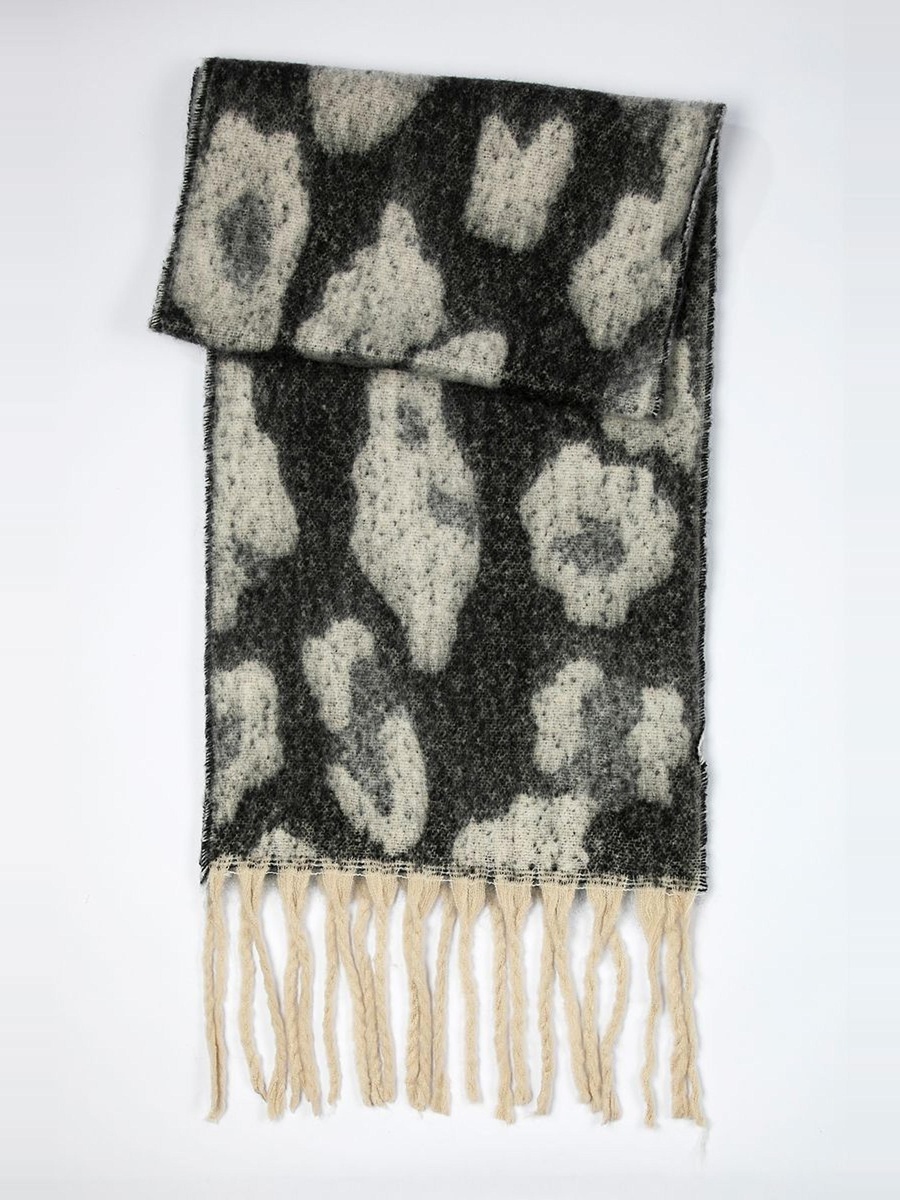 Textured Animal Print Scarf