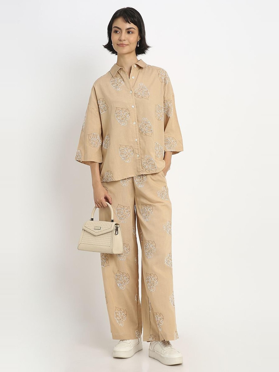 Wide-Leg Pants with Front Embroidery