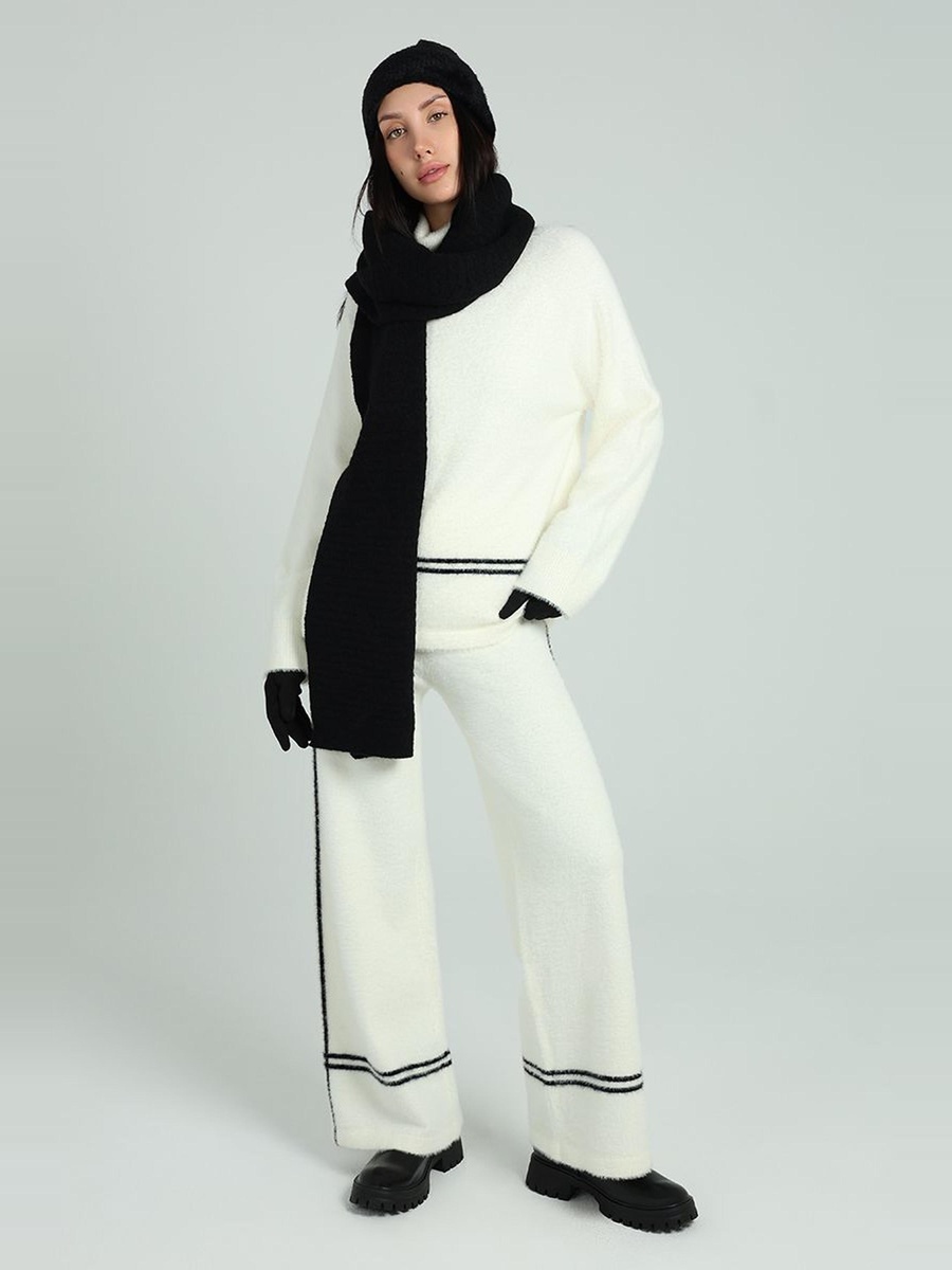 Wide Leg Knit Pants
