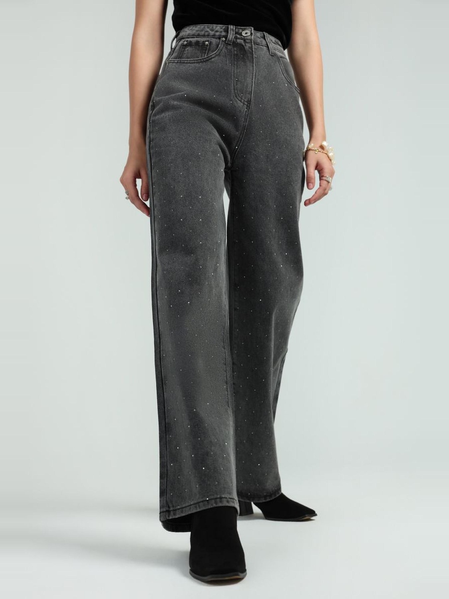 Jeans with Subtle Embellishment
