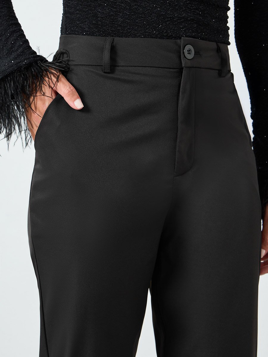 Black Mid-Rise Tapered Fit Pants