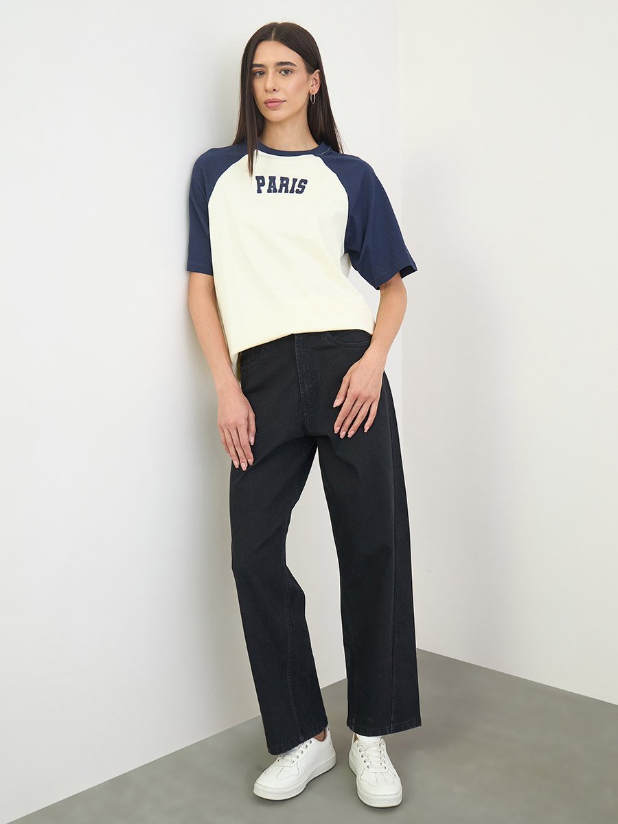 Mid Rise Enzyme Washed Barrel Fit Jeans