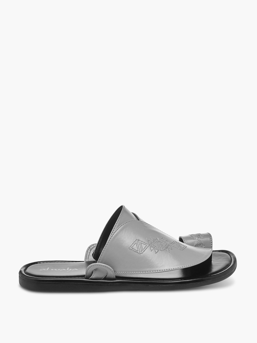 Men Embroidered Arabic Sandals