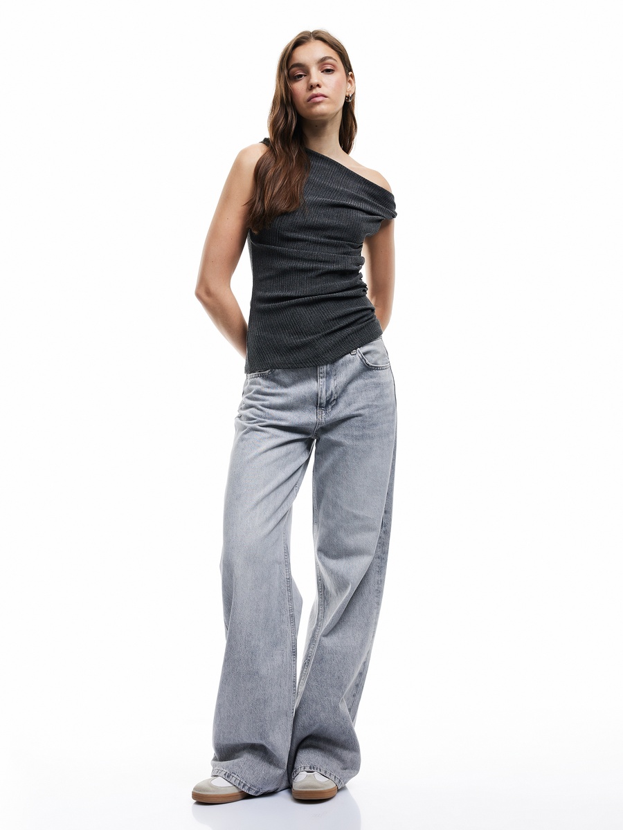 Sleeveless Blouse