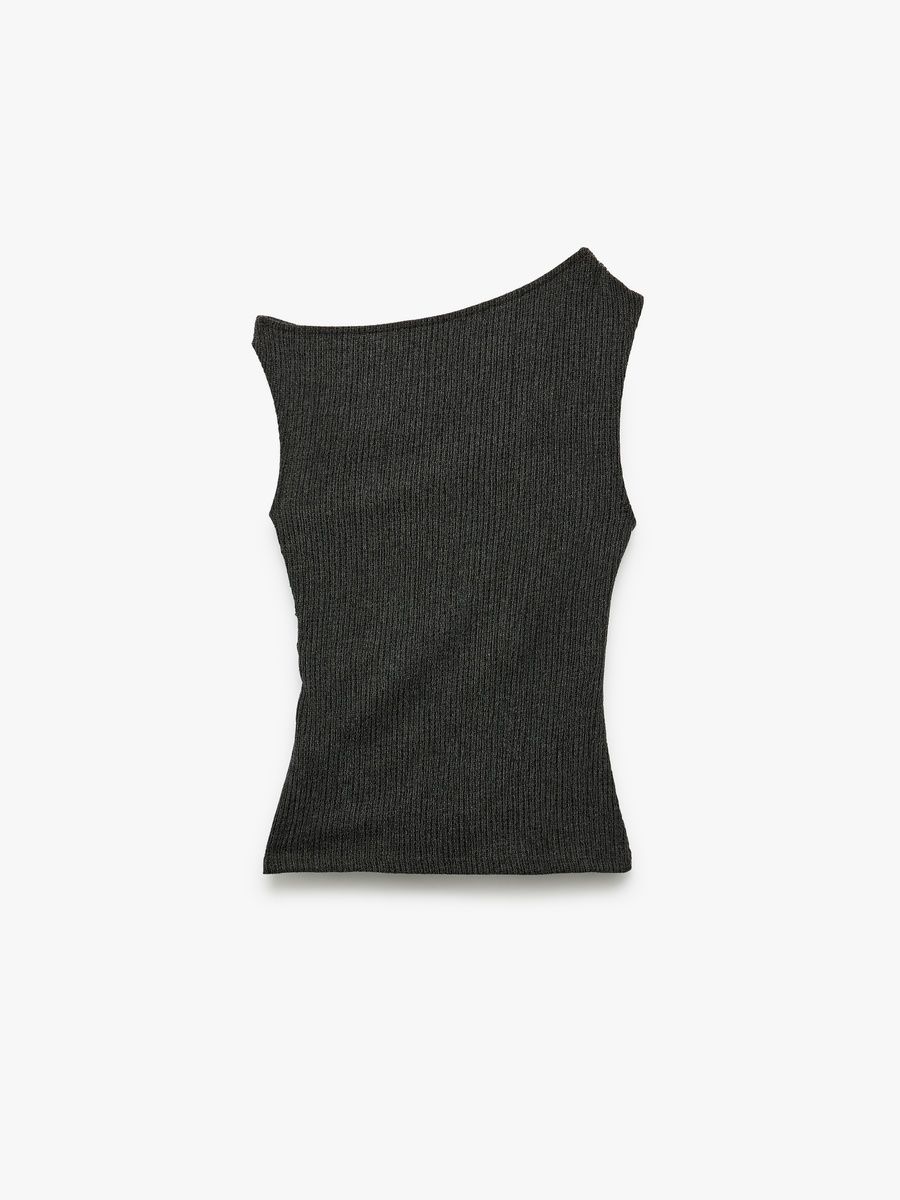 Sleeveless Blouse