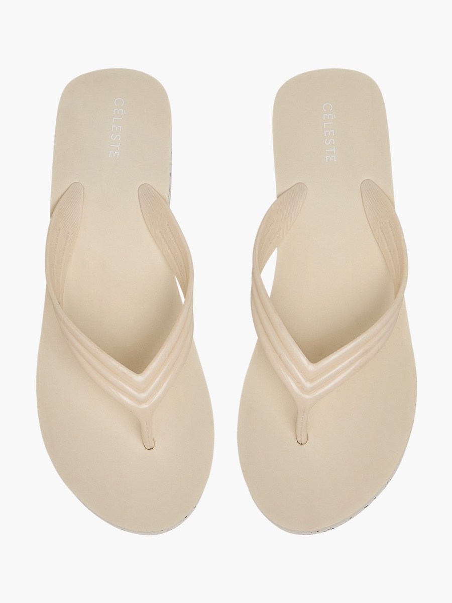 Women Solid Flip Flops
