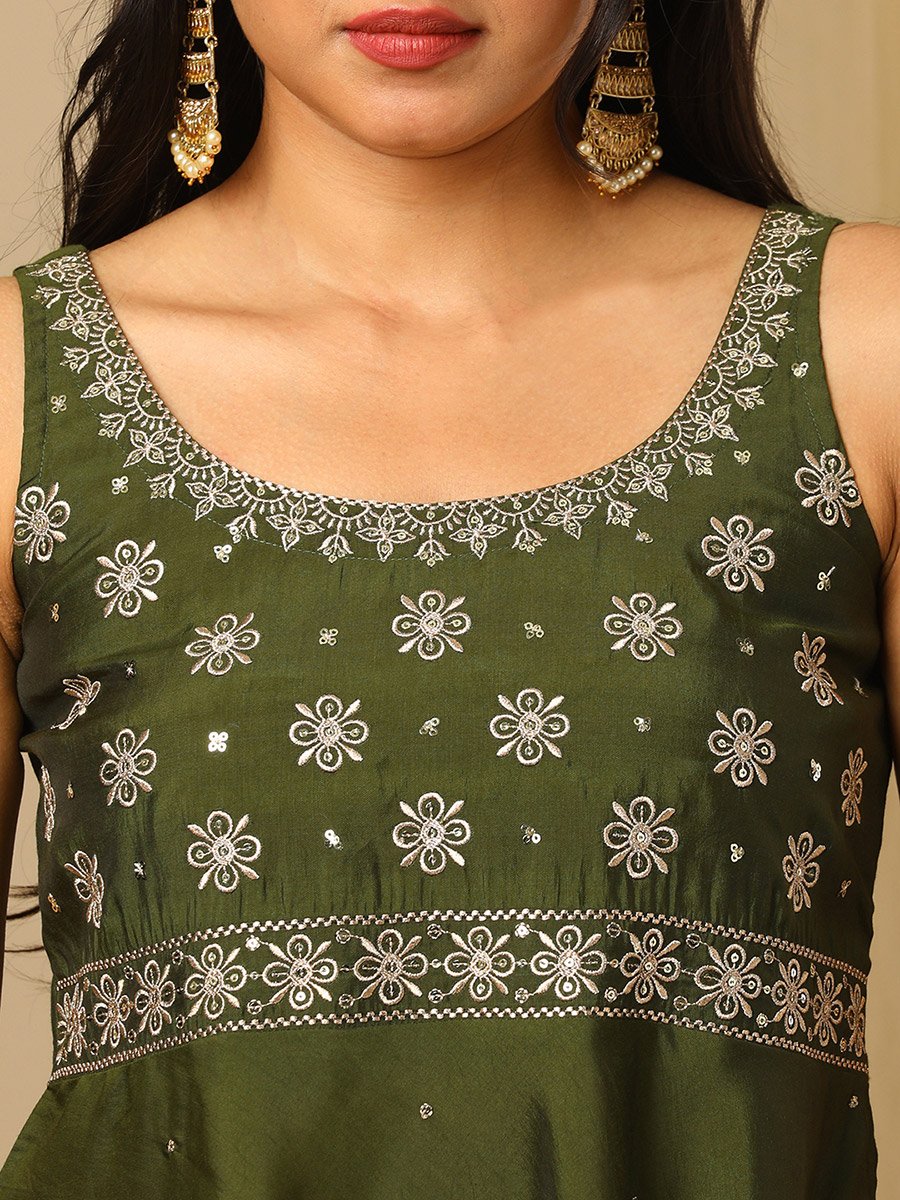 Women Zari Sequined Detail Tunic and Gharara Pants with Choker Dupatta Co-Ords