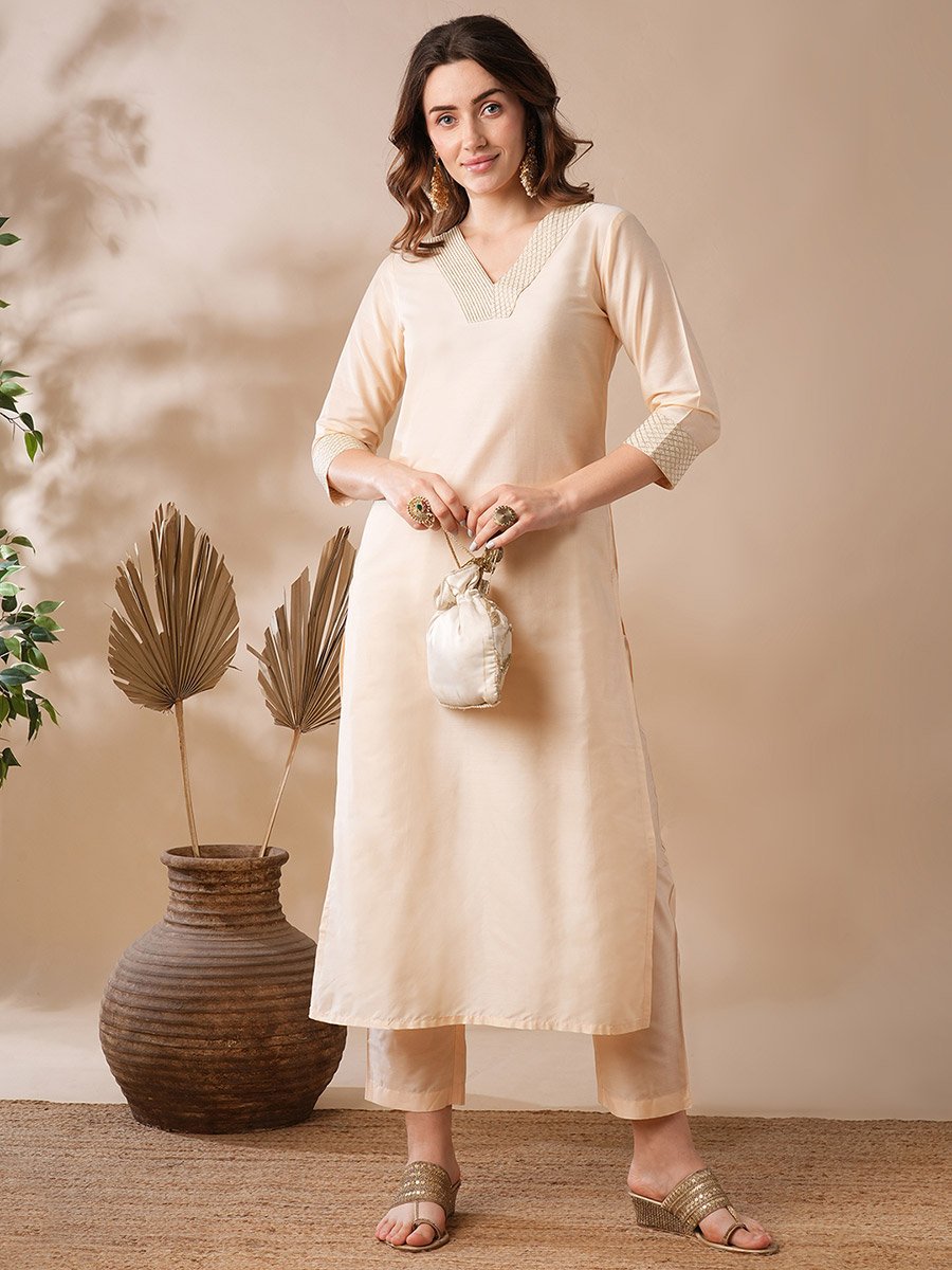 Women Off White Silver Zari Embroidered Kurta and Pants Set