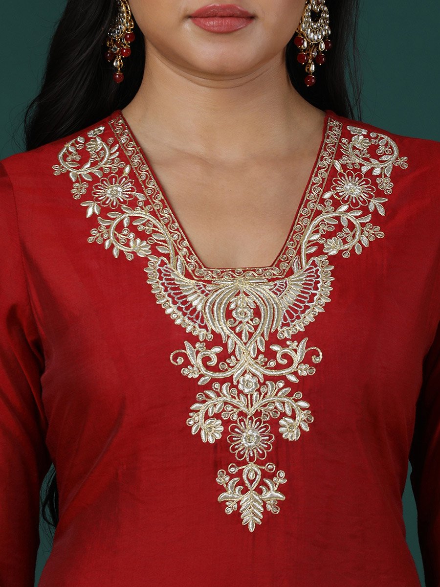 Women Maroon Zari Embroidered Kurta and Elasticated Pants Set