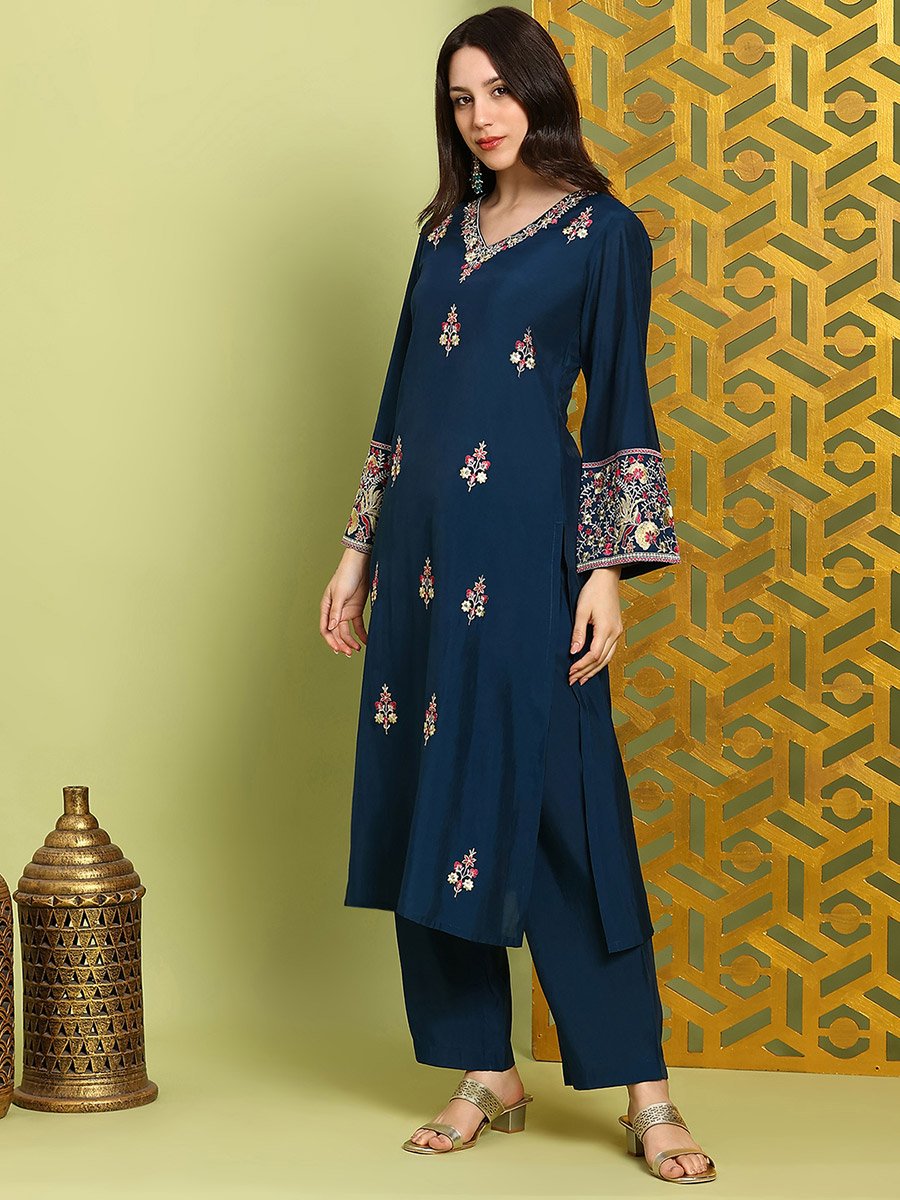 Women Navy Blue Floral Sequin Embroidered Kurta with Pants Set