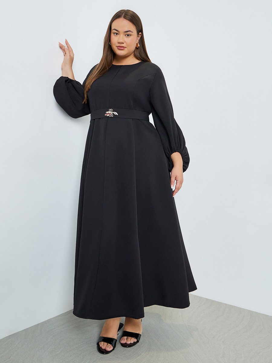 Plus Size Black A-Line Maxi Dress For Women at Bahrain | Styli