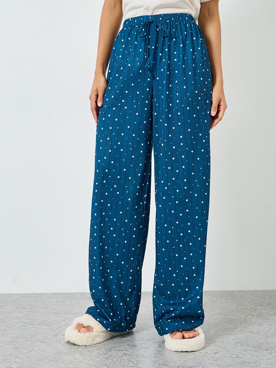 Lazy Days Slogan Drop Shoulder T-Shirt and Star Pyjama Set