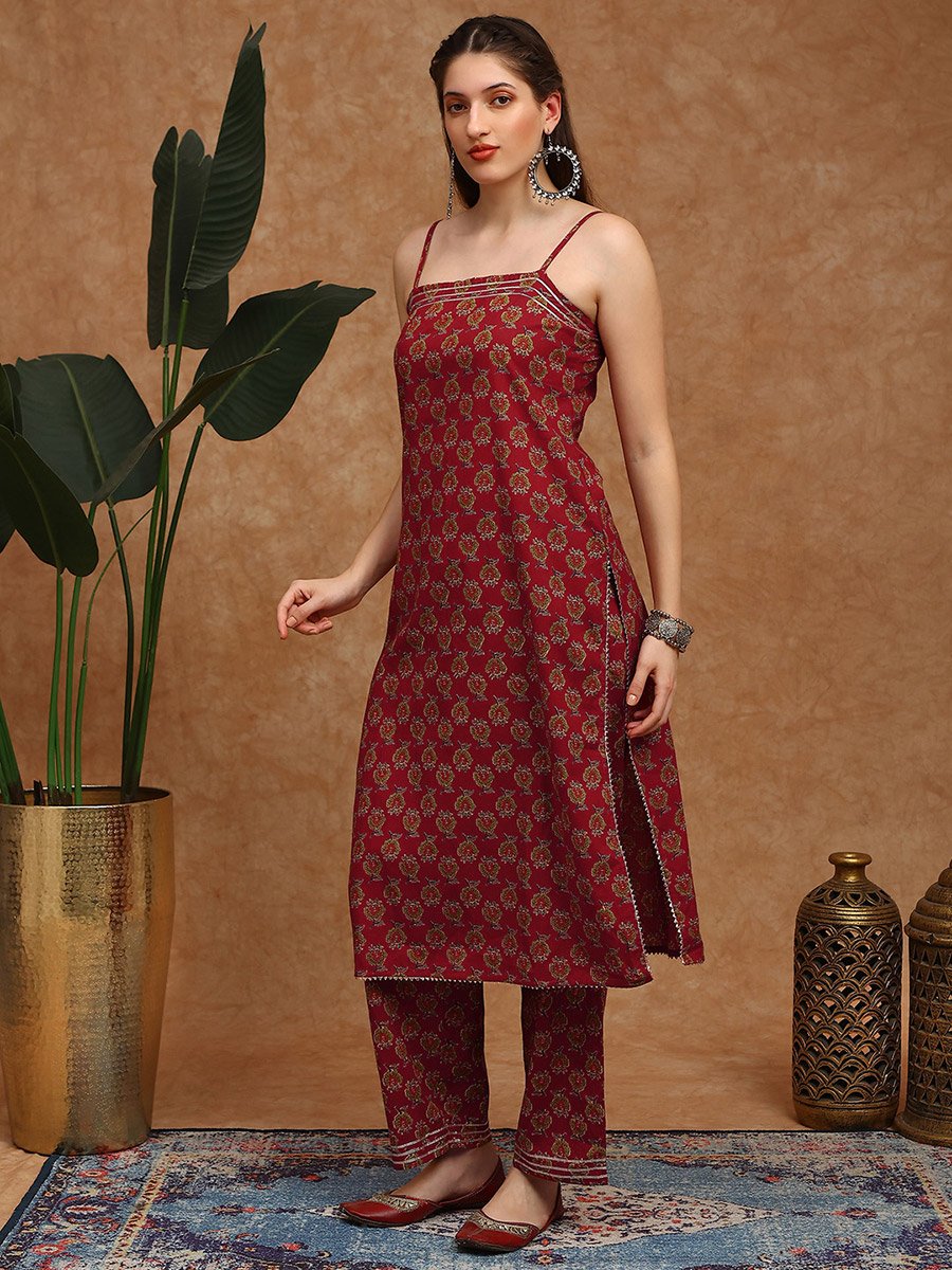 Women Maroon Square Neck Strappy Floral Print Kurta with Wide Leg Pants Set