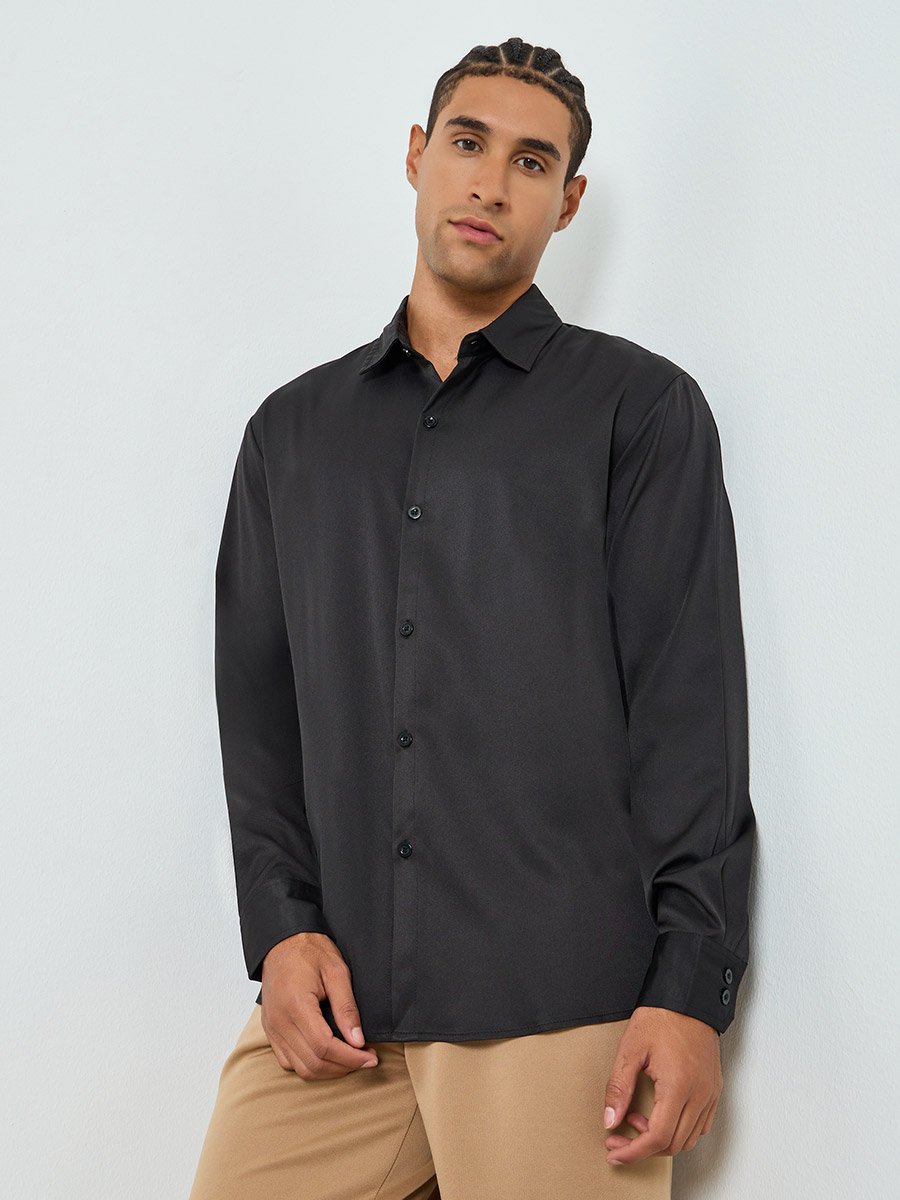 Men Black Spread Collar Long Sleeve Shirt