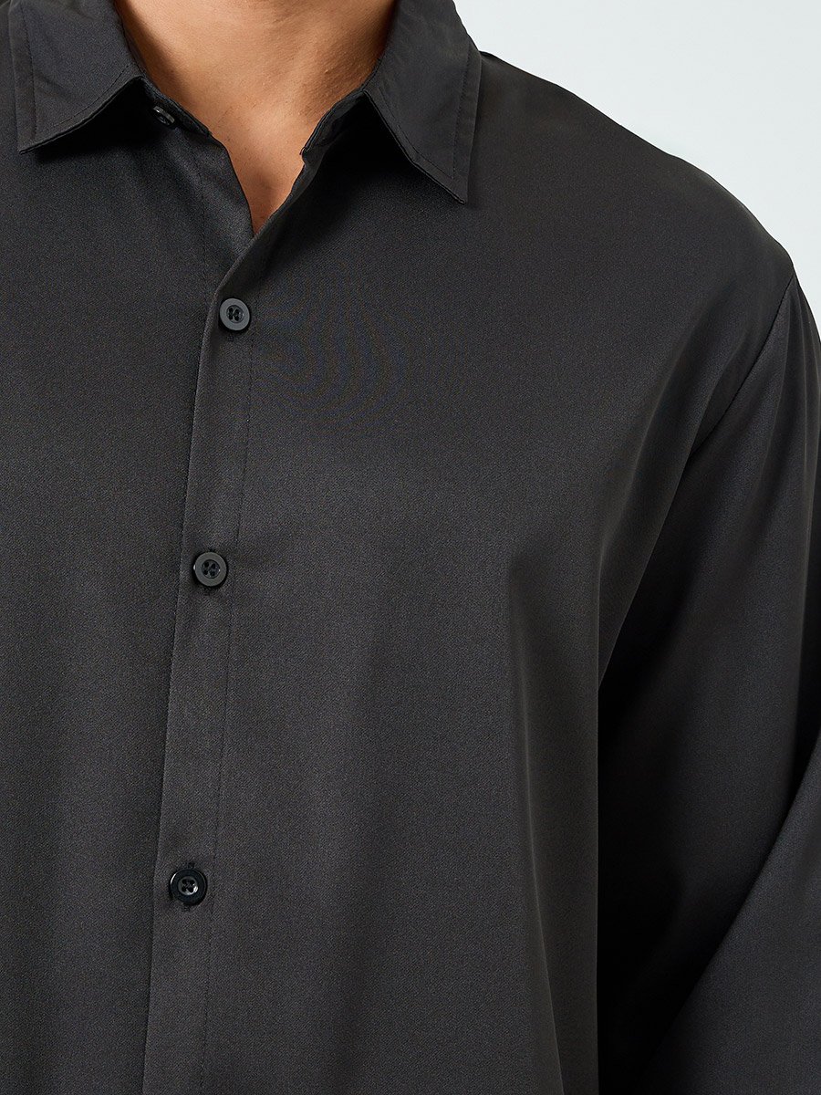 Men Black Spread Collar Long Sleeve Shirt
