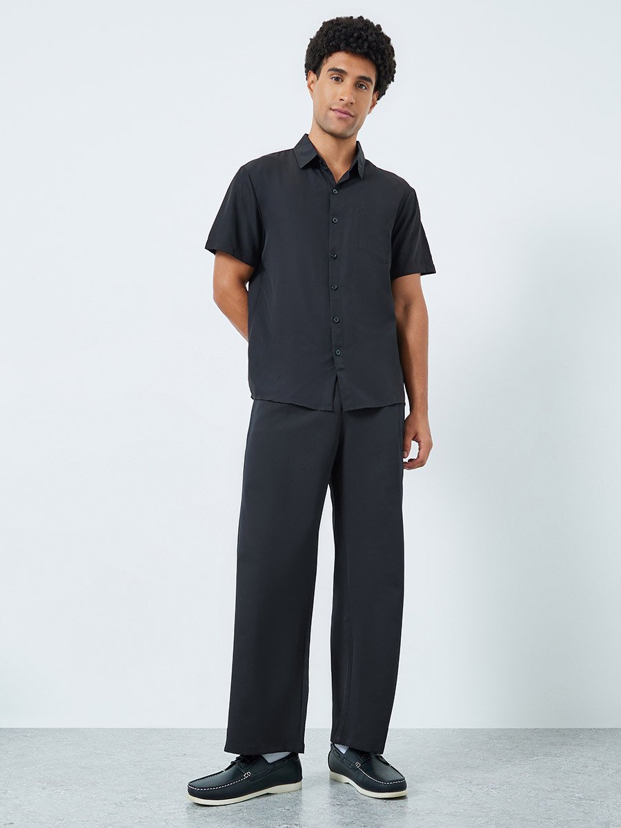 Men Black Short Sleeve Shirt with Pocket