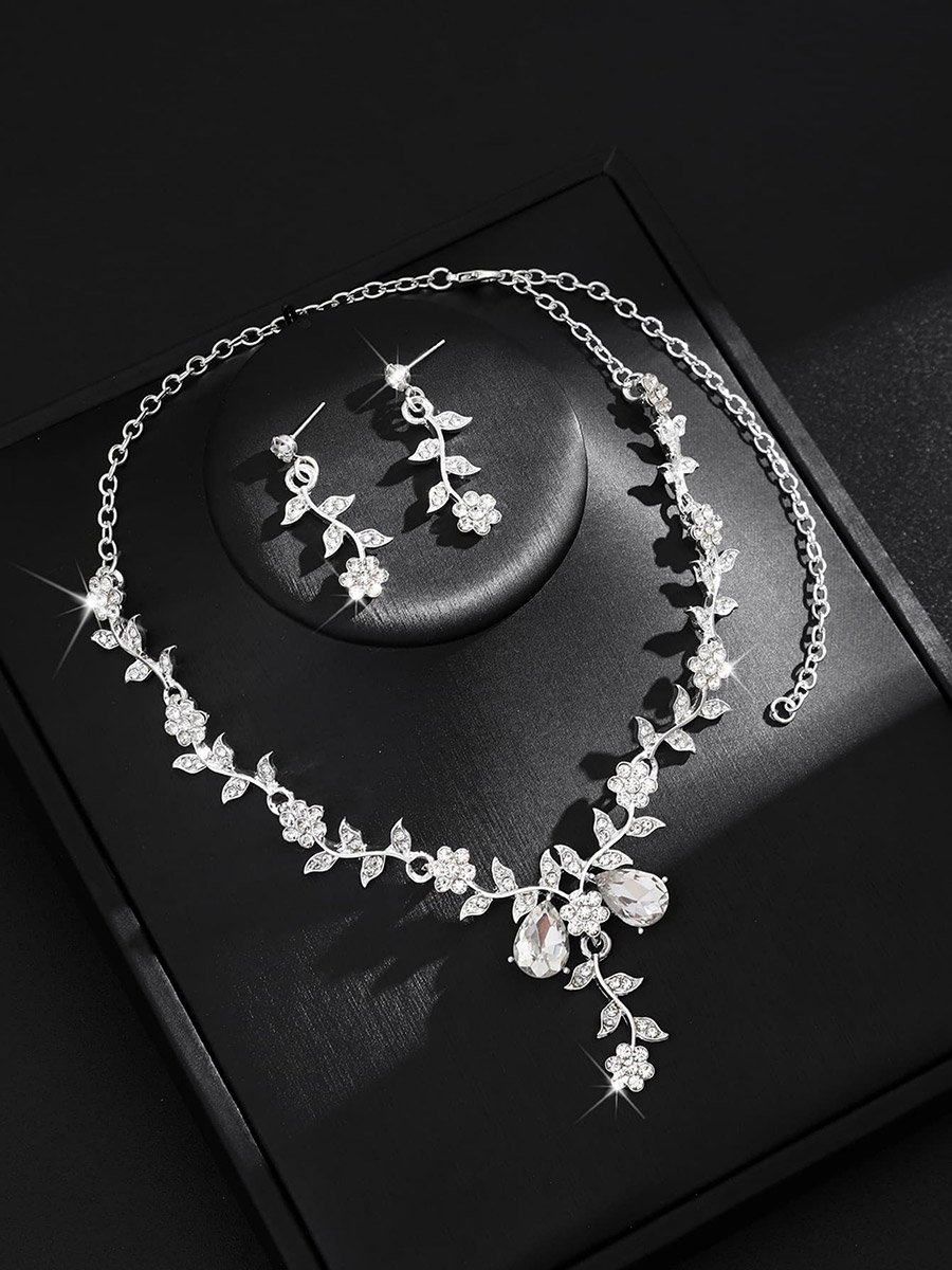 2-Piece Floral Embellished Necklace and Earrings Jewelry Set