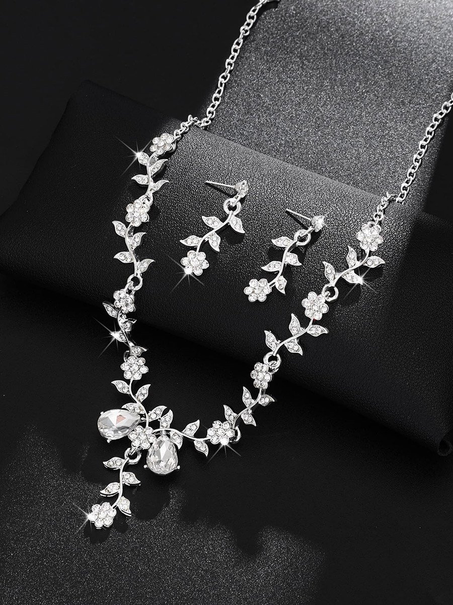 2-Piece Floral Embellished Necklace and Earrings Jewelry Set