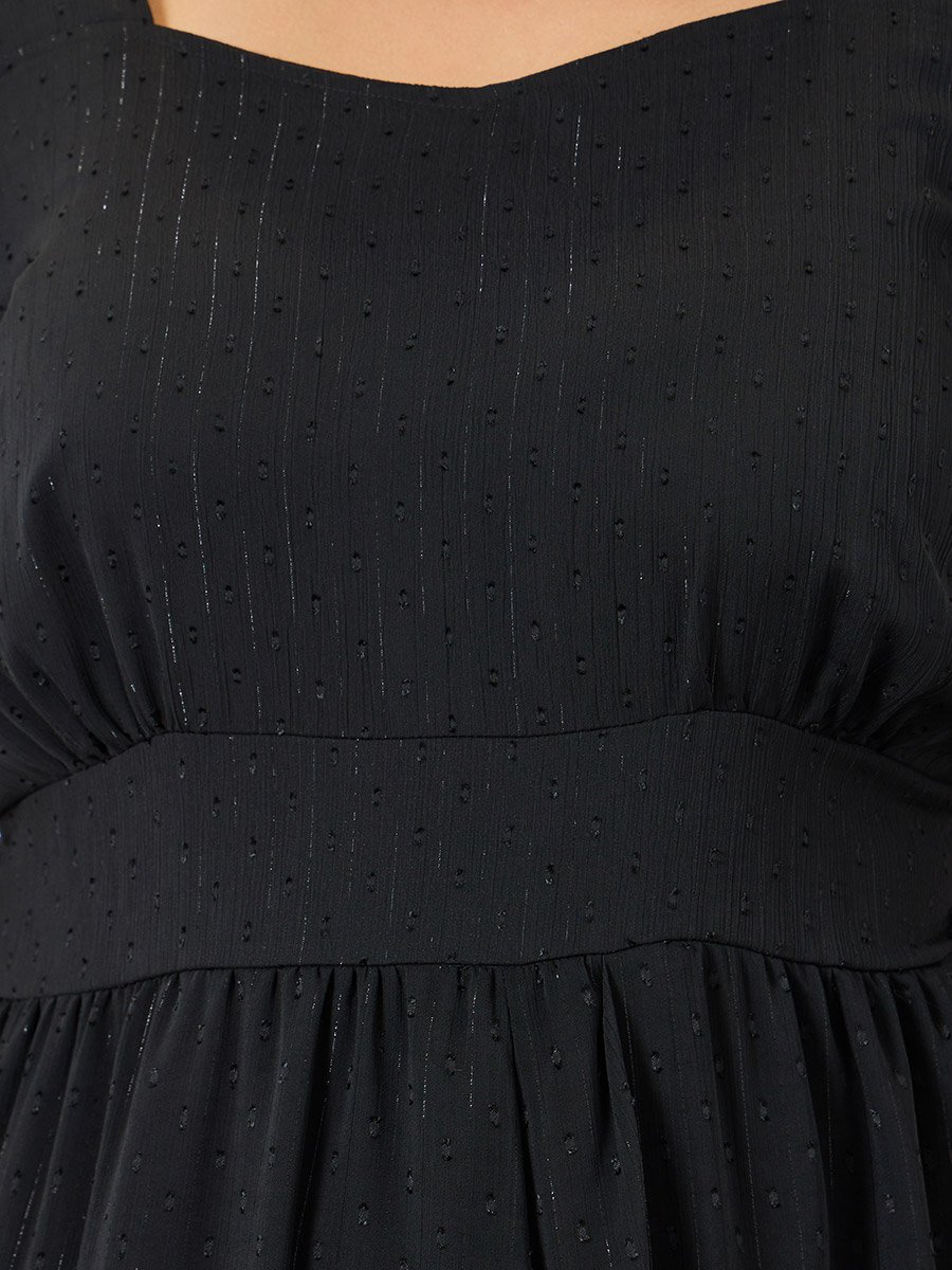 Plus Size Sweetheart Neck Dobby Maxi Dress