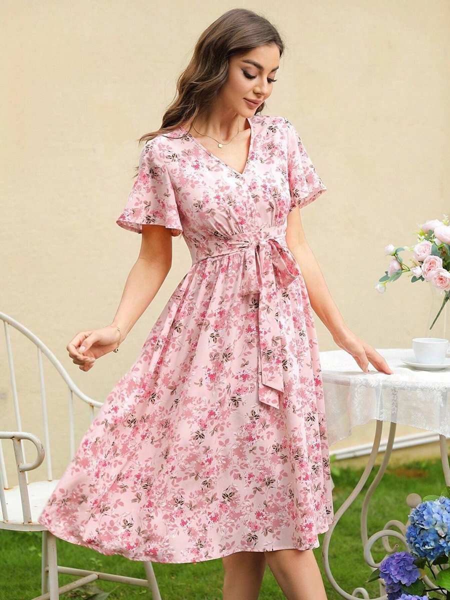 Women Pink Floral Print Short Sleeve Knee-Length Dress For Women at Bahrain  | Styli