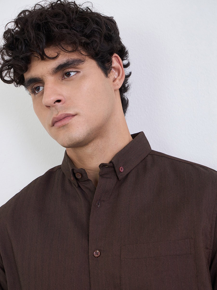 Men Regular Fit Textured Casual Shirt