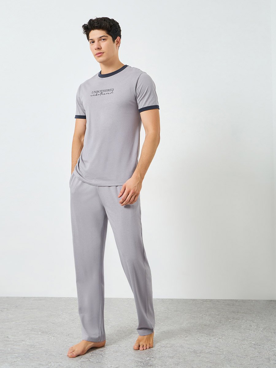 Men Grey Minimal Print T-Shirt and Solid Pyjama Pants Set