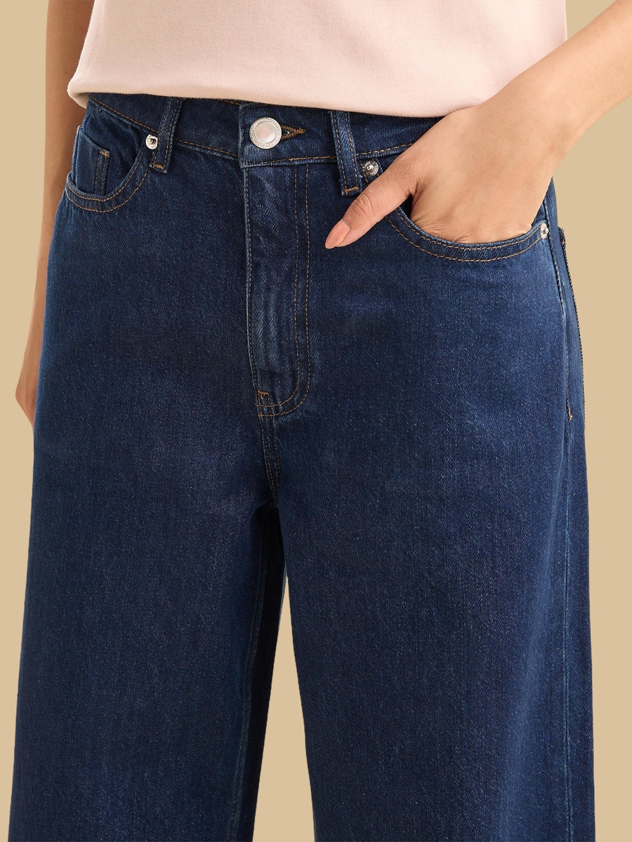 Wide Leg Jeans with Folded Hem