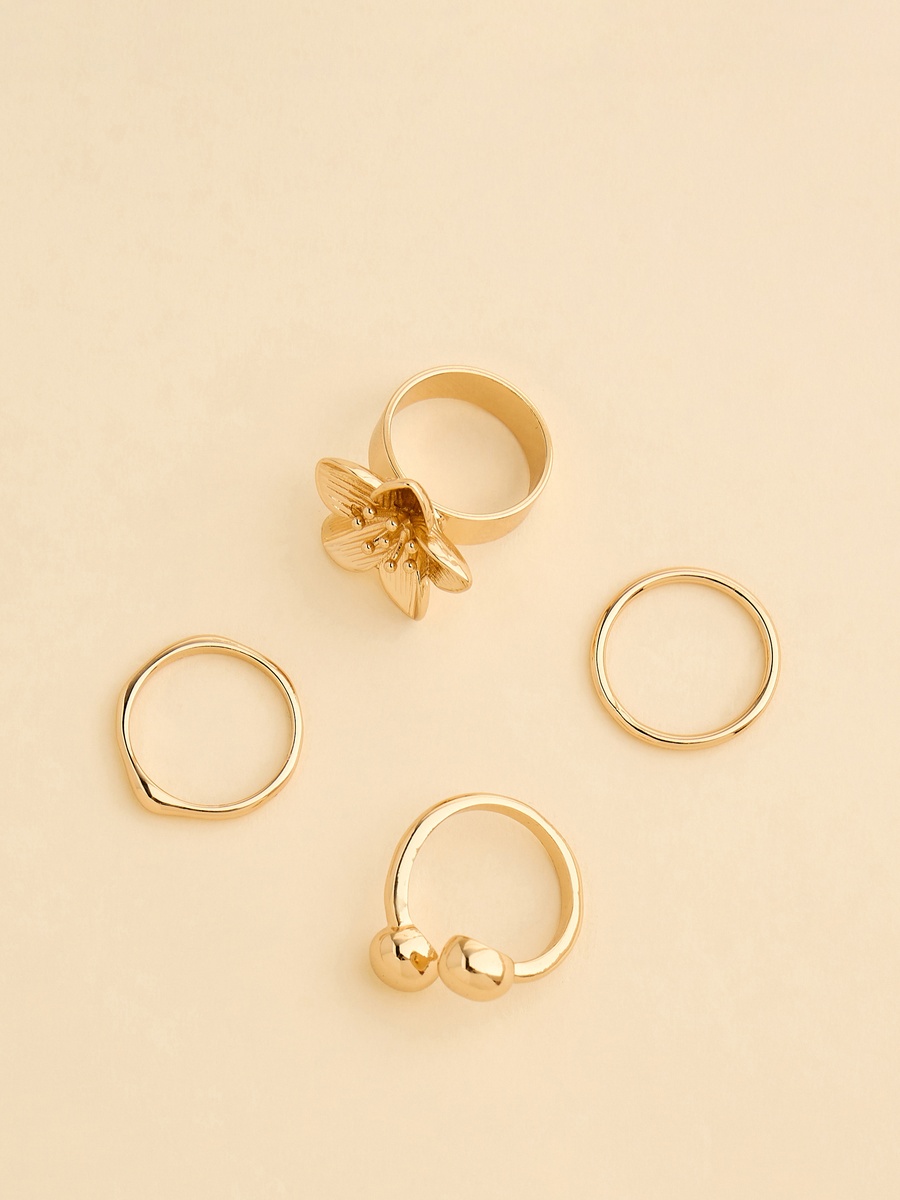 Pack of 4 - Assorted Metallic Ring