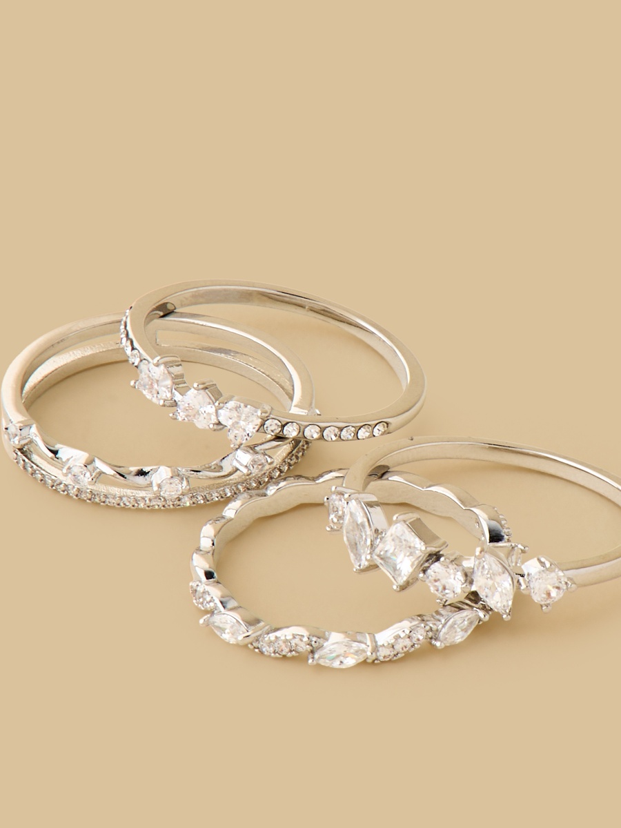 Pack of 4 - Embellished Ring