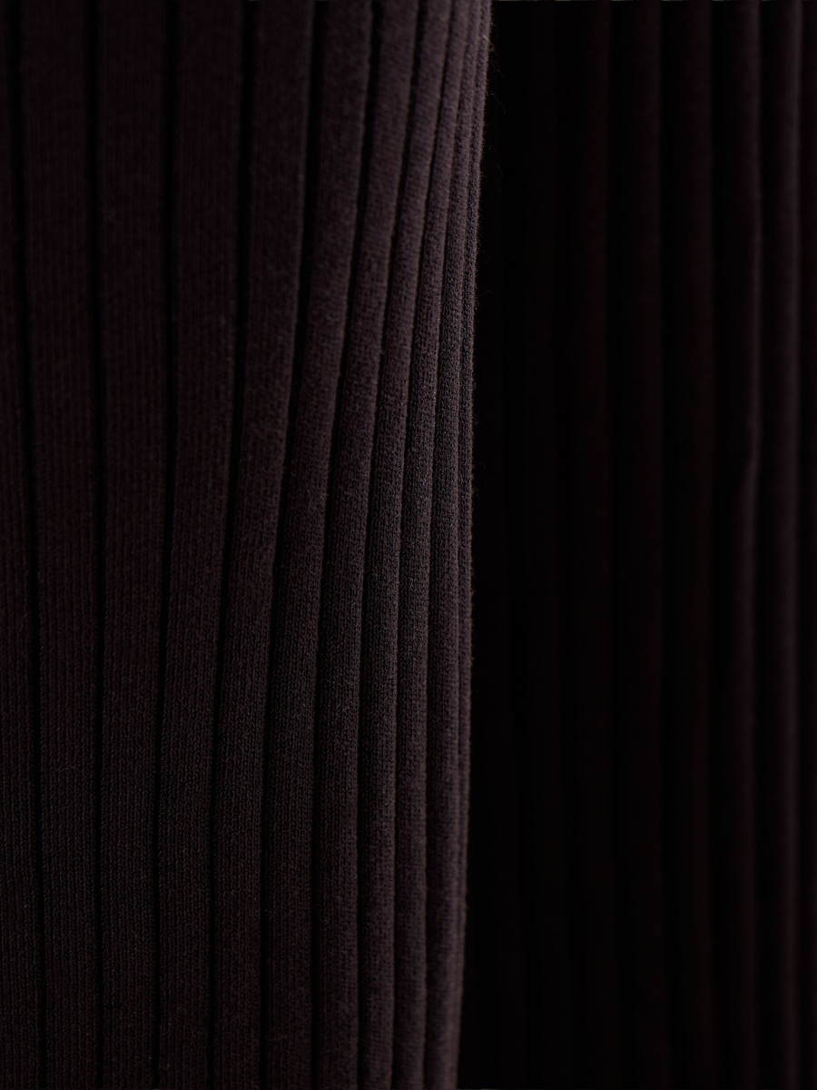 Ribbed Flared Leggings