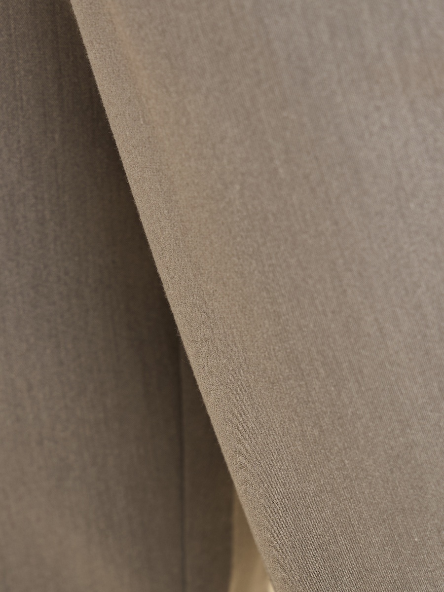 Mid-Rise Pintuck Detail Tapered Pants