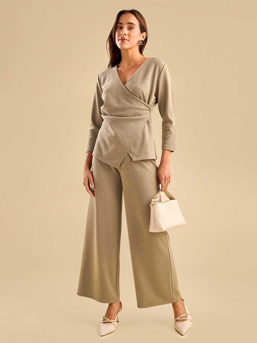 Wrap Top with Side Trim