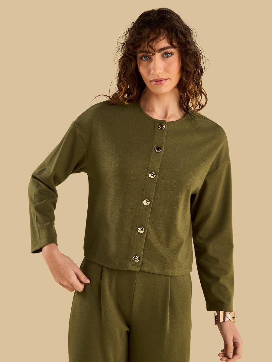 Button Detail Top