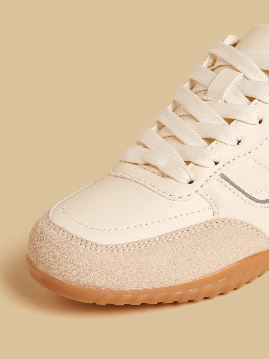 Panelled Lace-Up Sports Shoes