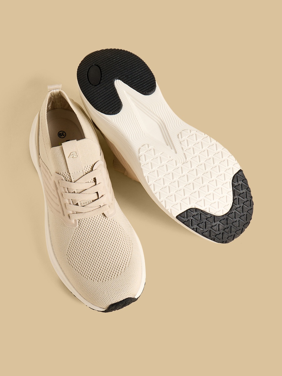 Textured Slip-On Sports Shoes