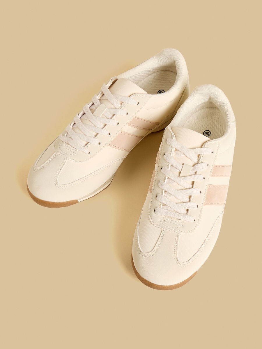 Panelled Lace-Up Sports Shoes